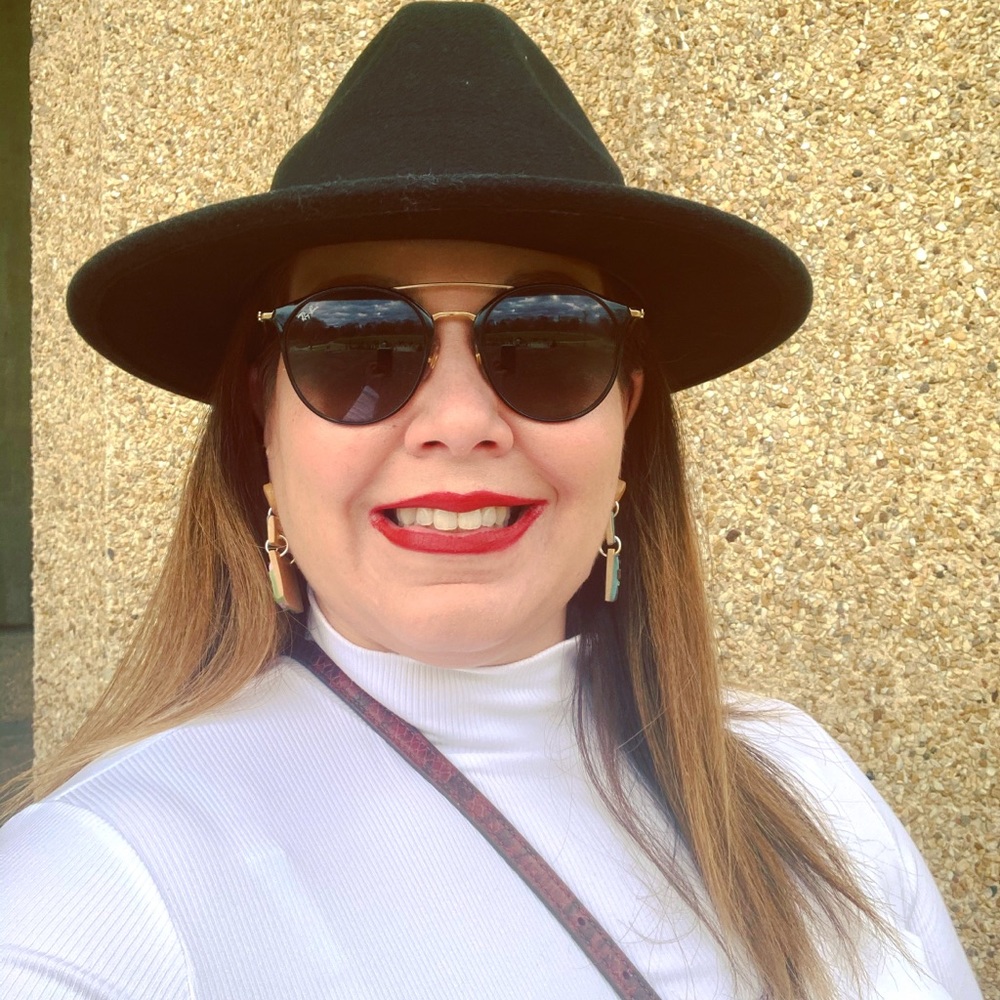 Meet your Posher, Marlen